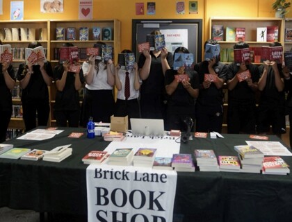 Year 8 Enjoy Brilliant Bookshop Experience